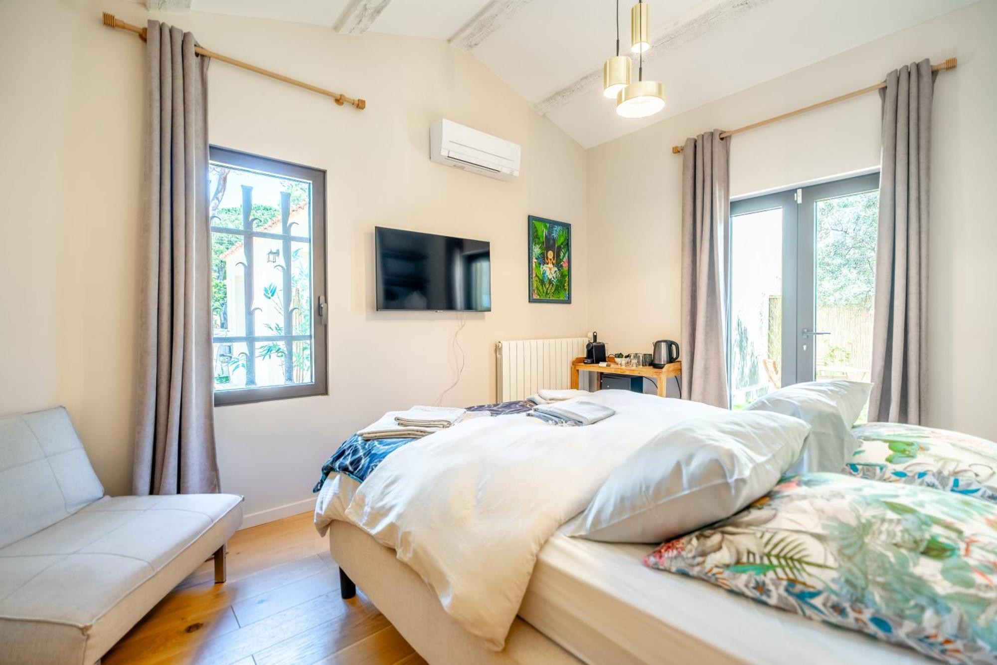 Maison D'Hotes L'Espigoulie Сен Максим Екстериор снимка